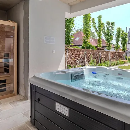 Fulop Panzio Near Balaton 레브풀롭