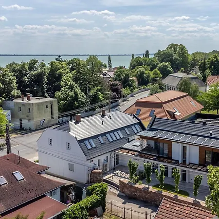 Fulop Panzio Near Balaton 레브풀롭