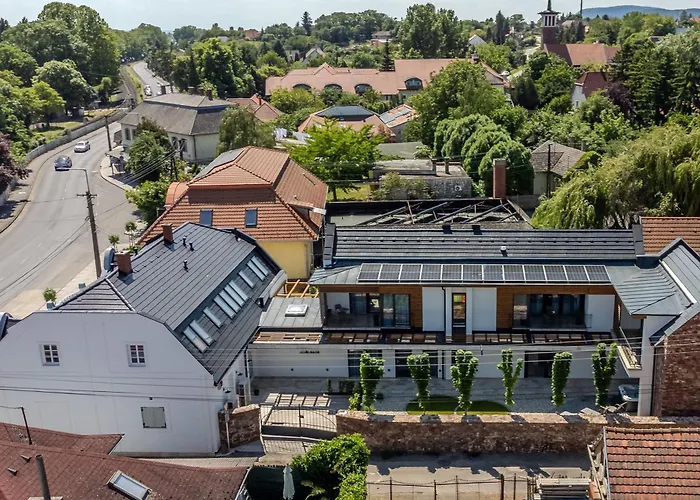 Fulop Panzio בית הארחה 3*